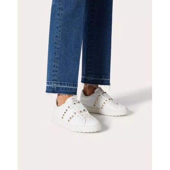 Valentino Garavani Rockstud Untitled 11 White Leather Flatform Low Top Sneakers - Picture 1 of 11